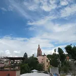 Casa Oso Azul